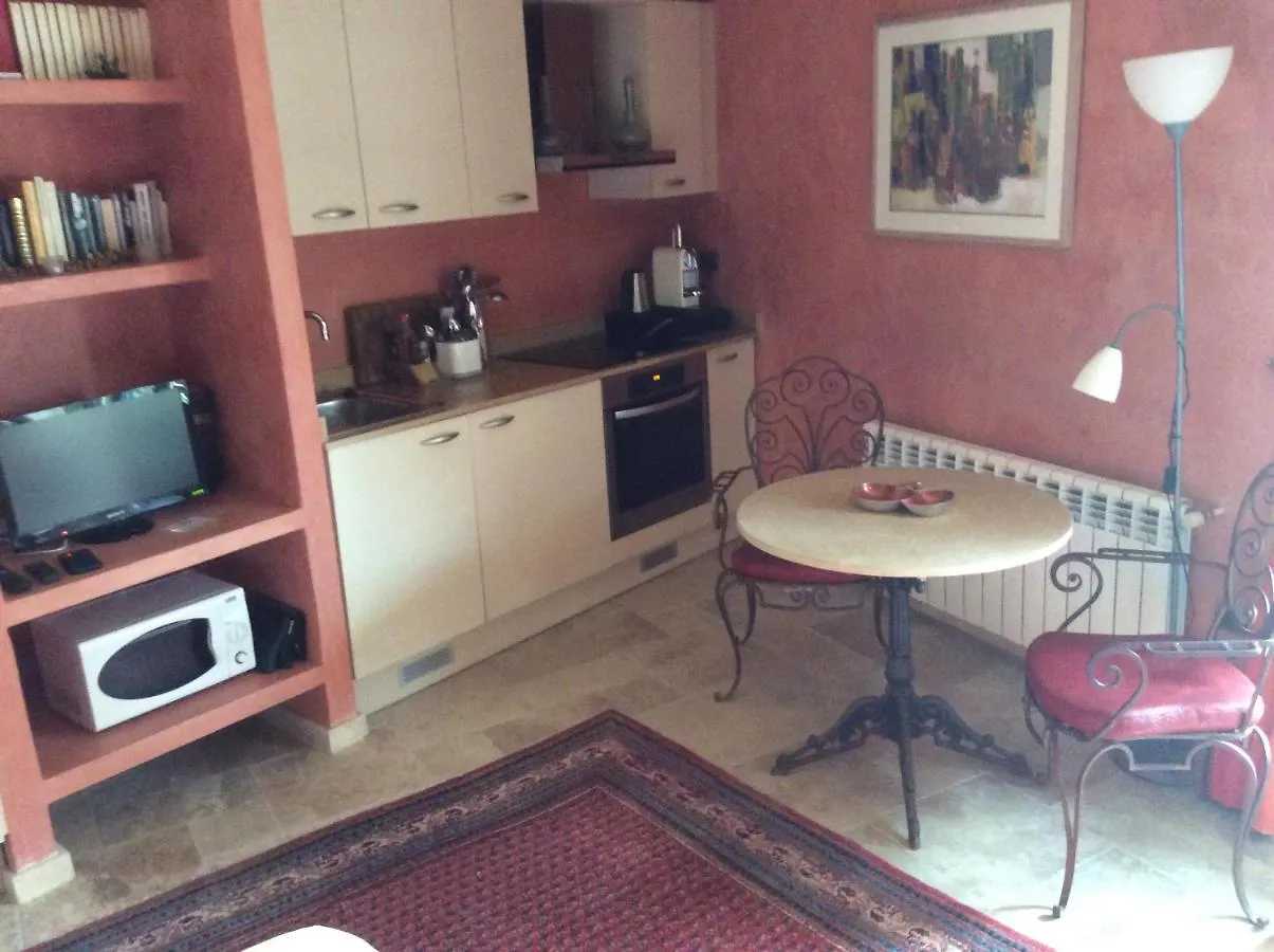 Bed & Breakfast La Casa De Piedra Bed and Breakfast Viladellops