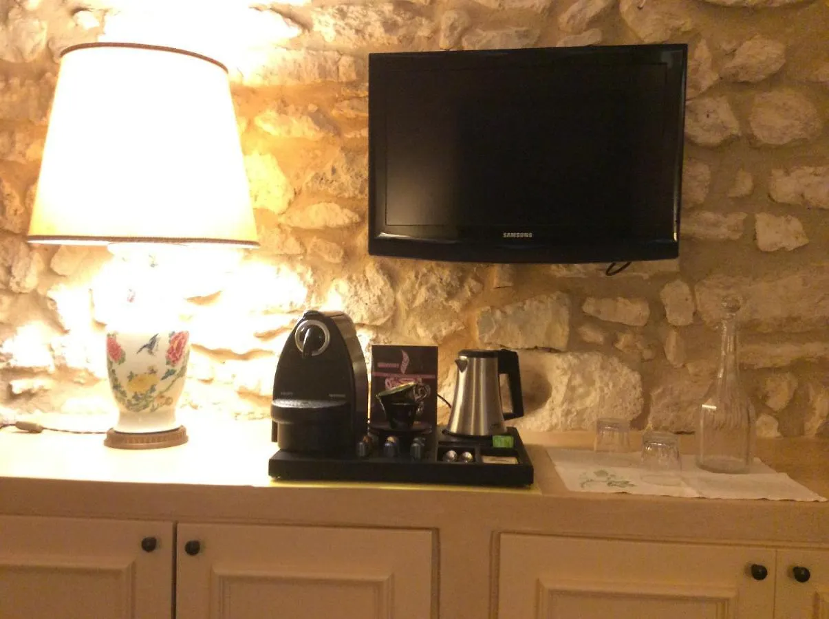 La Casa De Piedra Bed and Breakfast Viladellops Bed & Breakfast