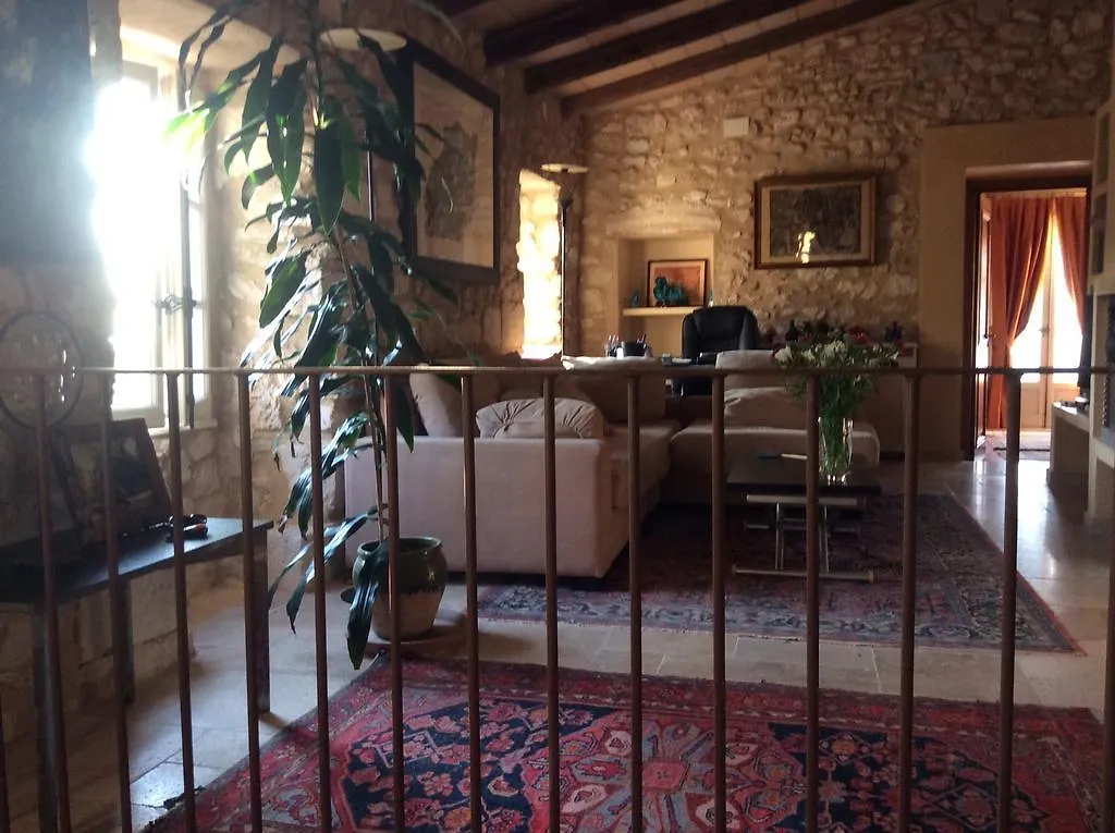 La Casa De Piedra Bed and Breakfast Viladellops 3*,