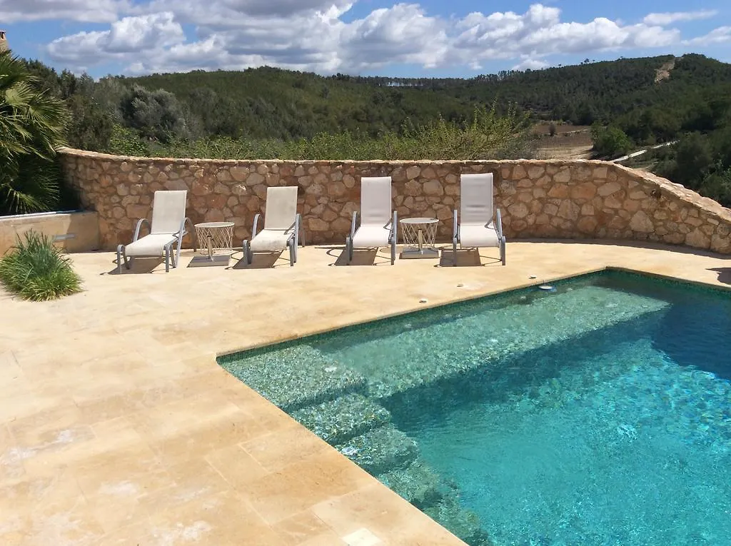 La Casa De Piedra Bed and Breakfast Viladellops Bed & Breakfast